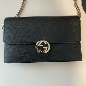 GUCCI Wallet on a chain GG Interlocking black authentic